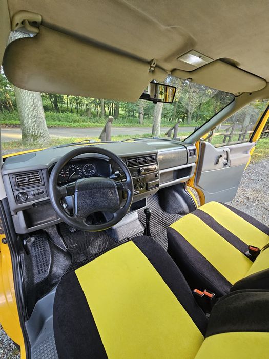 Volkswagen T4 Caravelle, 9 osobowy