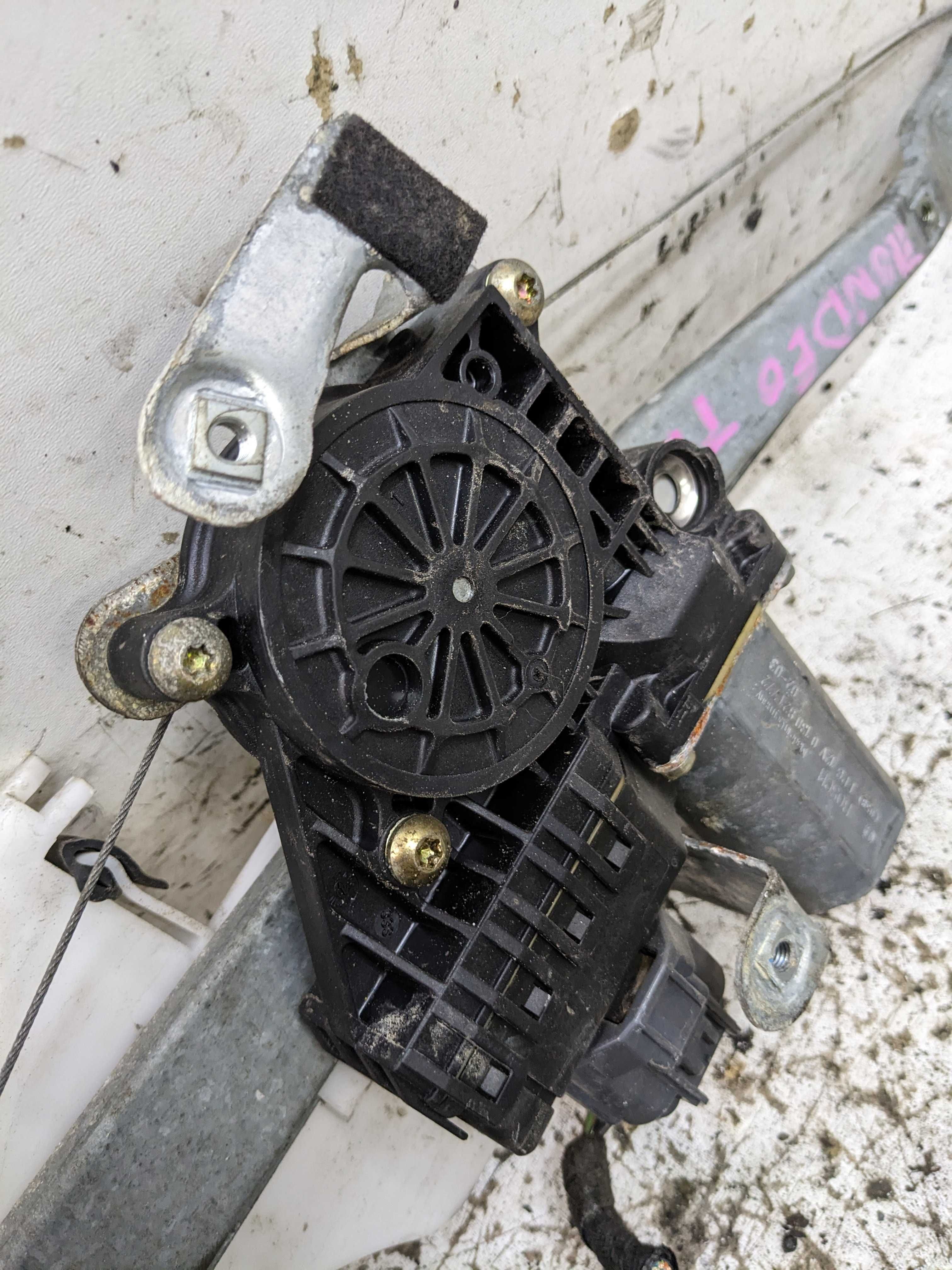 Ford Mondeo Mk3 Podnośnik Mechanizm Szyby Prawy Tylny Tył PT