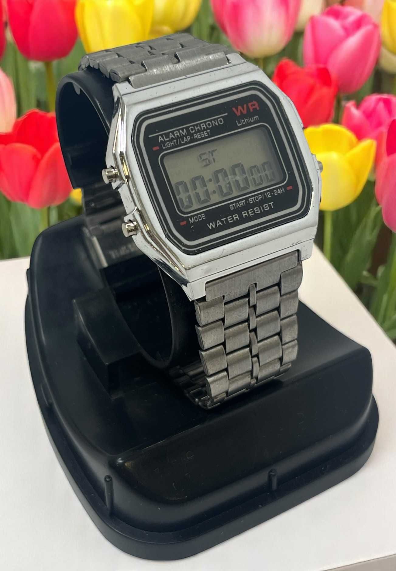 Efektowny zegarek WR w stylu retro