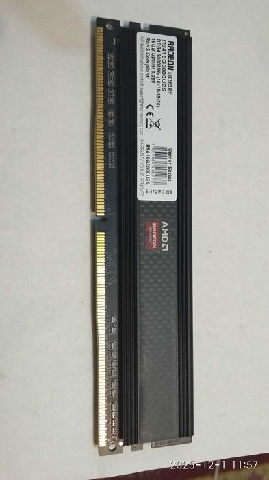 Оперативная память DDR4 16GB AMD Radeon Memory 3000MHz CL16