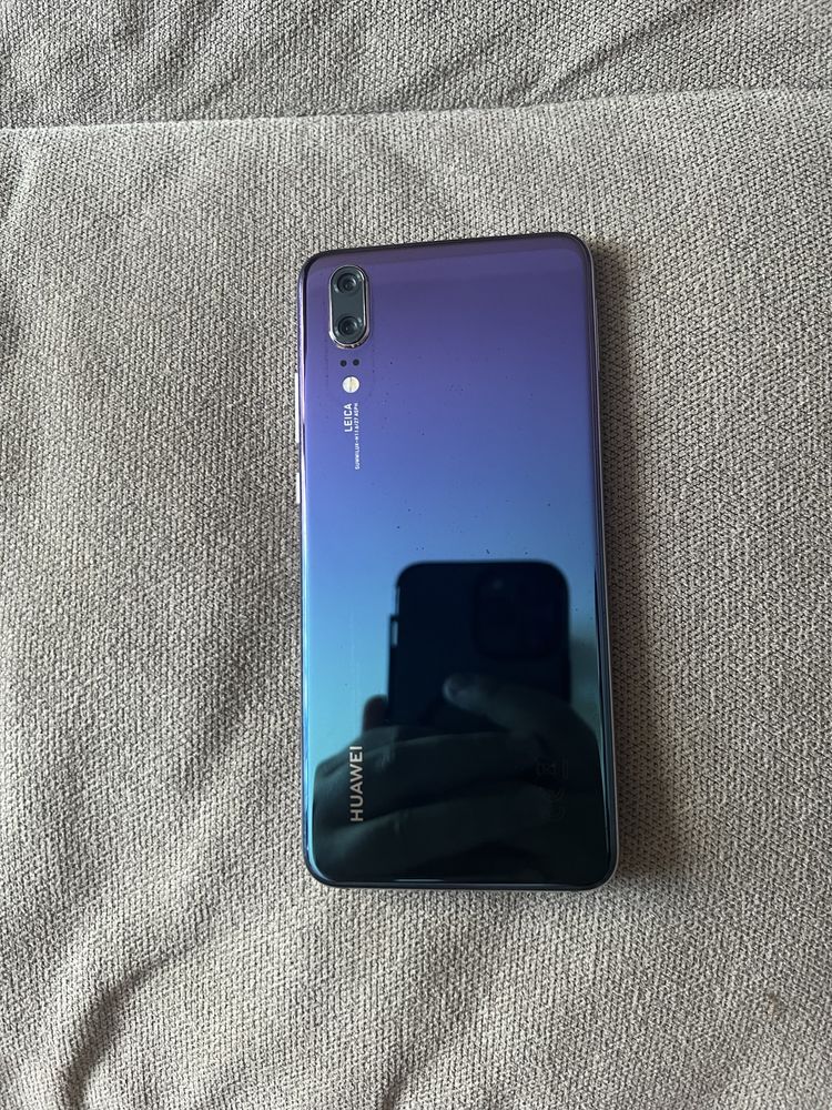 Смартфон Huawei p20 eml-l29 4/64gb телефон