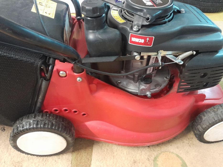 Kosiarka z koszem MTD