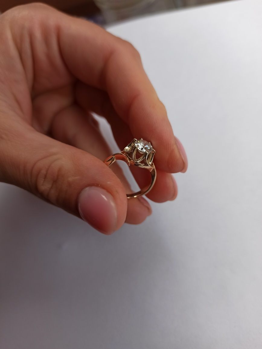 Золоте кільце 585-ї проби , каблучка, золотое кольцо