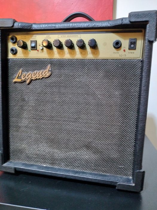 Amplificador marca LEGEND em excelente estado.