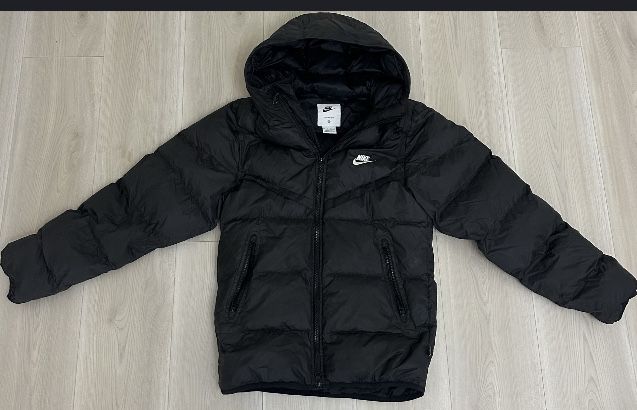 Найк шторм фит.