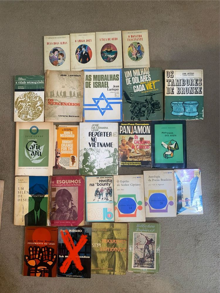 Livros de coleções diferentes