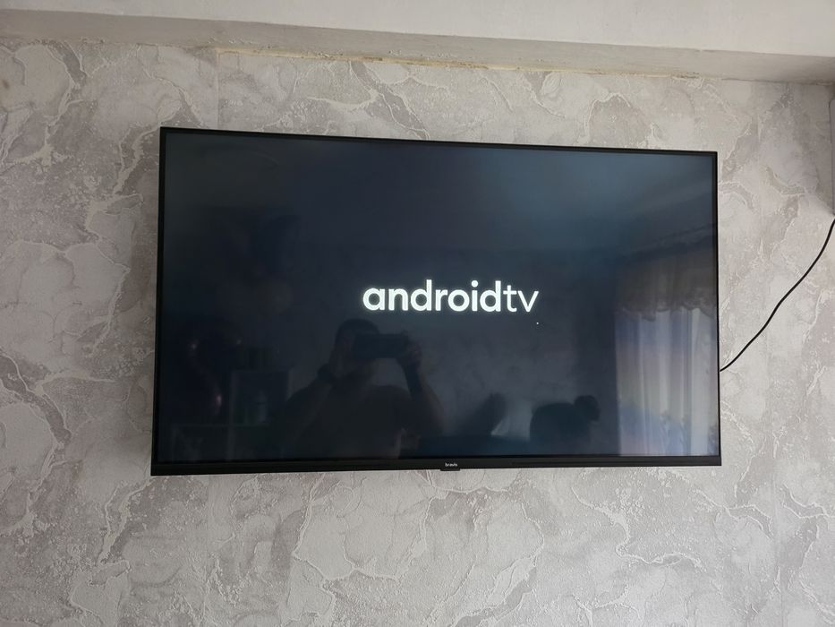 Телевізор Bravis 42'