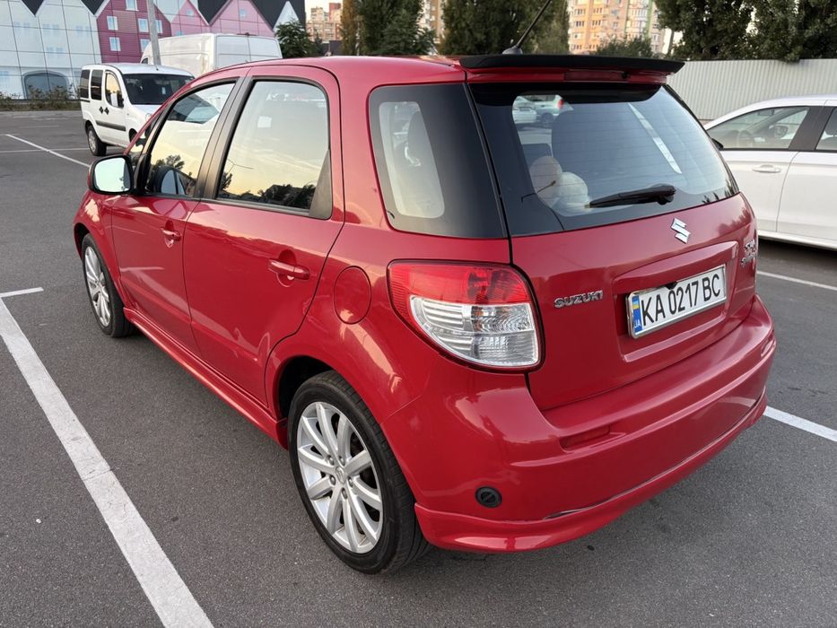 Продам своє авто Suzuki Sx4