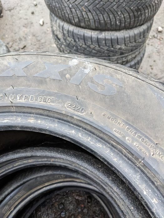 235/65R17 Maxxis 2020 зима