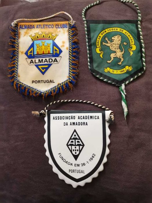 Emblemas / Galhardetes - Amadora - Almada - vintage
