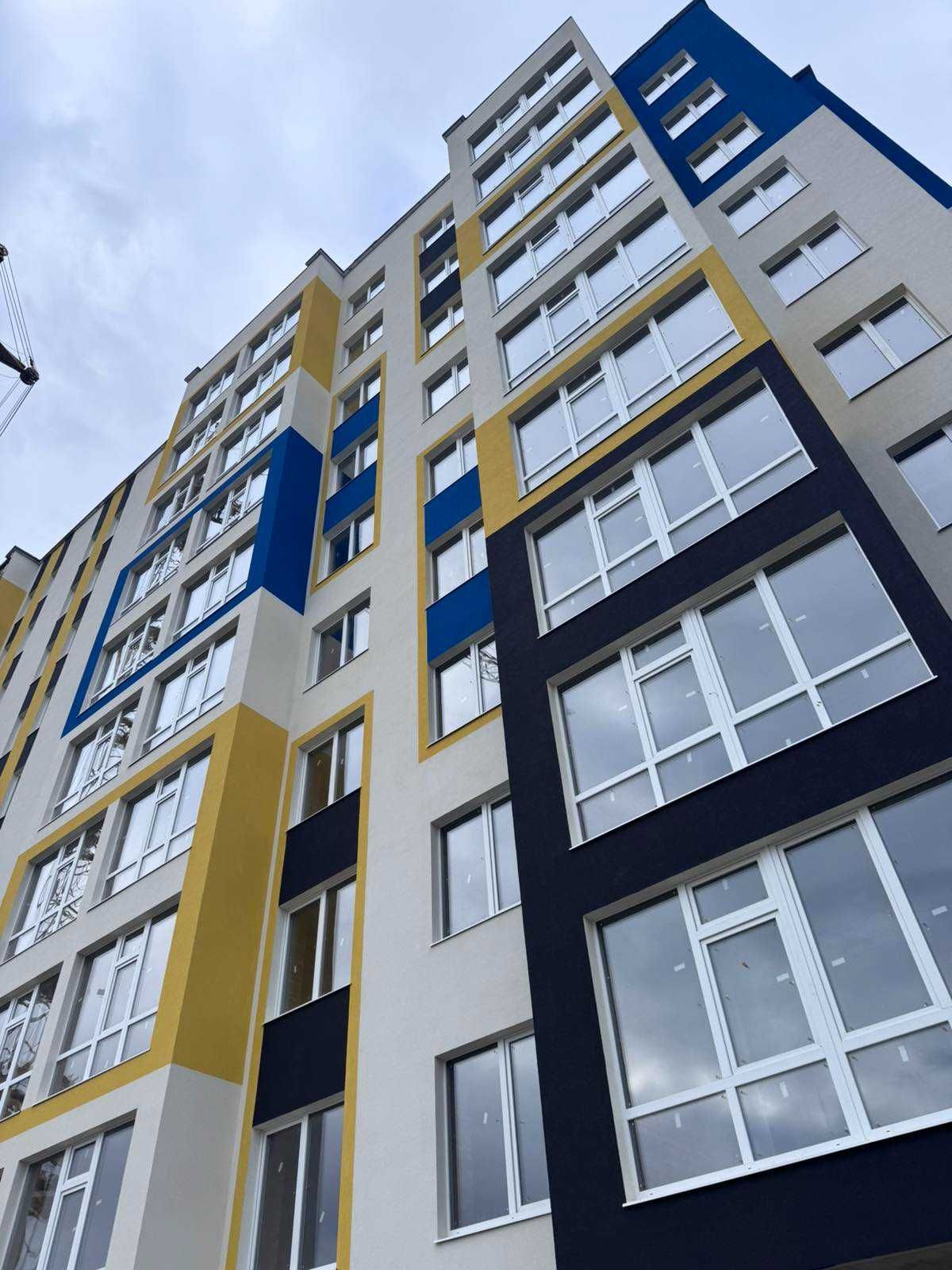 супер 1к, середній поверх є можливість придбати кладовку і гараж,