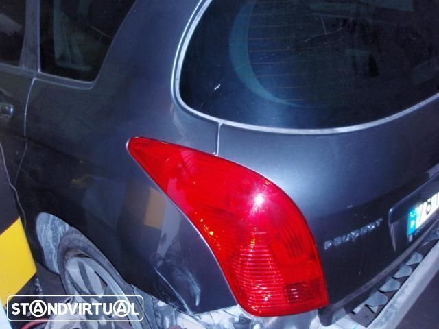 Peugeot 308 SW ( 1.6 hdi 92cv ) 2011