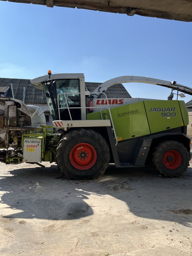 Claas Jaguar 900