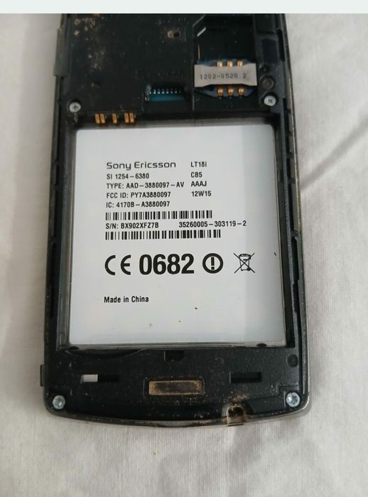 Sonny Ericsson Antigo usado algumas marcas de uso