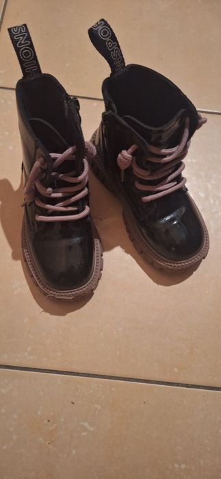 Trzewiki dziewczęce