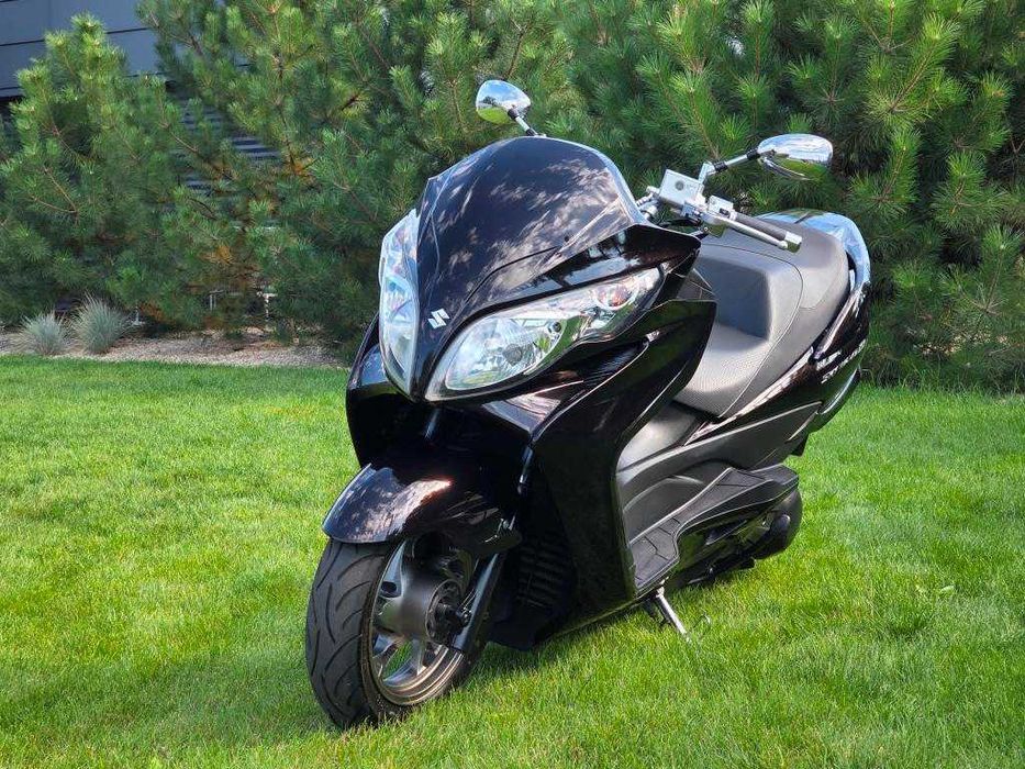 Макси скутер  SUZUKI SKYWAVE 250SS Щойно з Японії Ідеал в Арт Мото