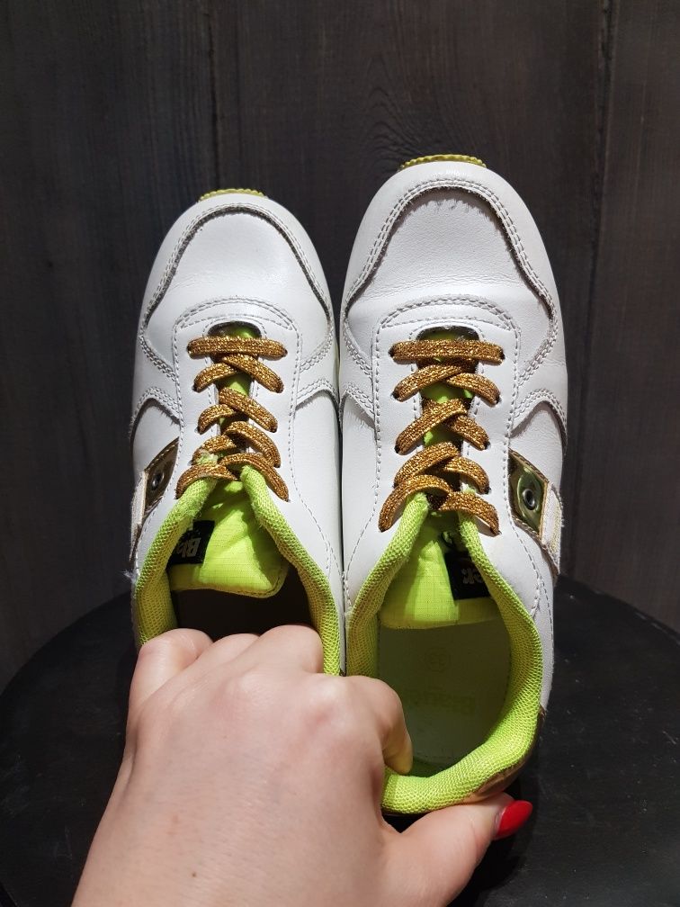 Sneakersy, buty sportowe dla dziewczynki r. 33