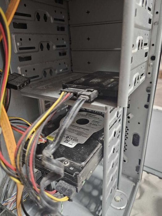 Комп’ютер для роботи і ігор