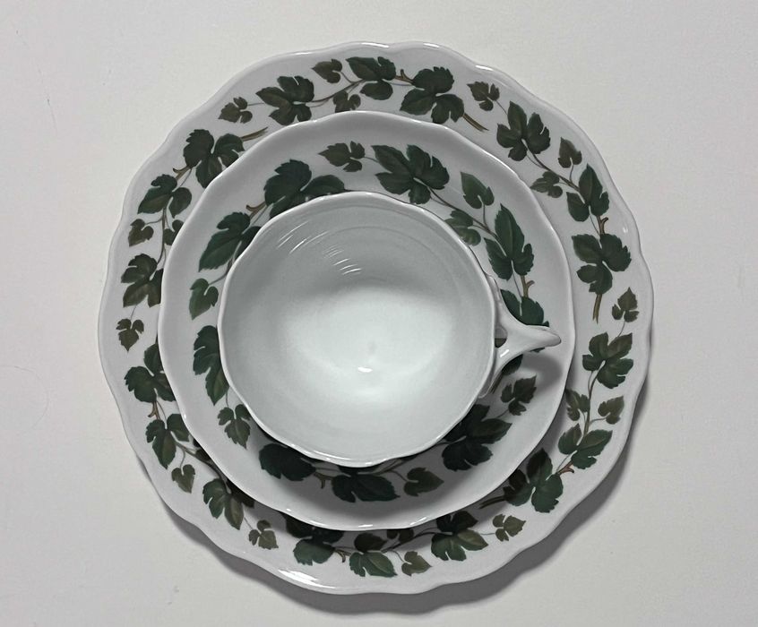 Zestaw herbata śniadaniowy porcelana Hutschenreuther "Weinlaub".