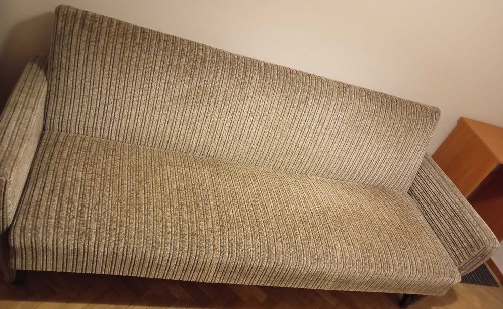 Oddam za darmo kanapy. Oferta jest ważna maksym.tydzień (do 26.10).