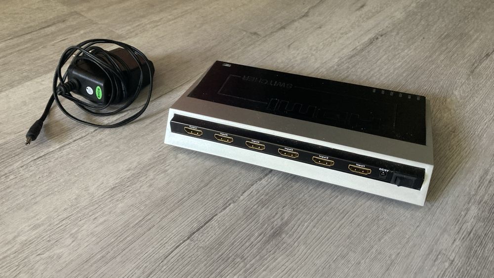 Switcher hdmi z 5-ma wejsciami