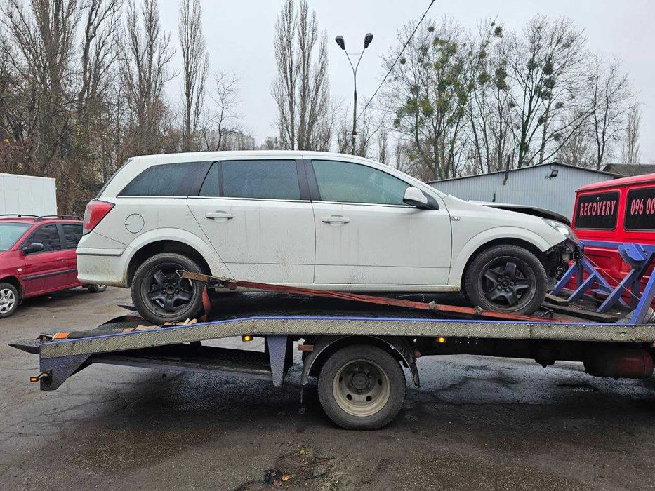 Opel Astra  2010