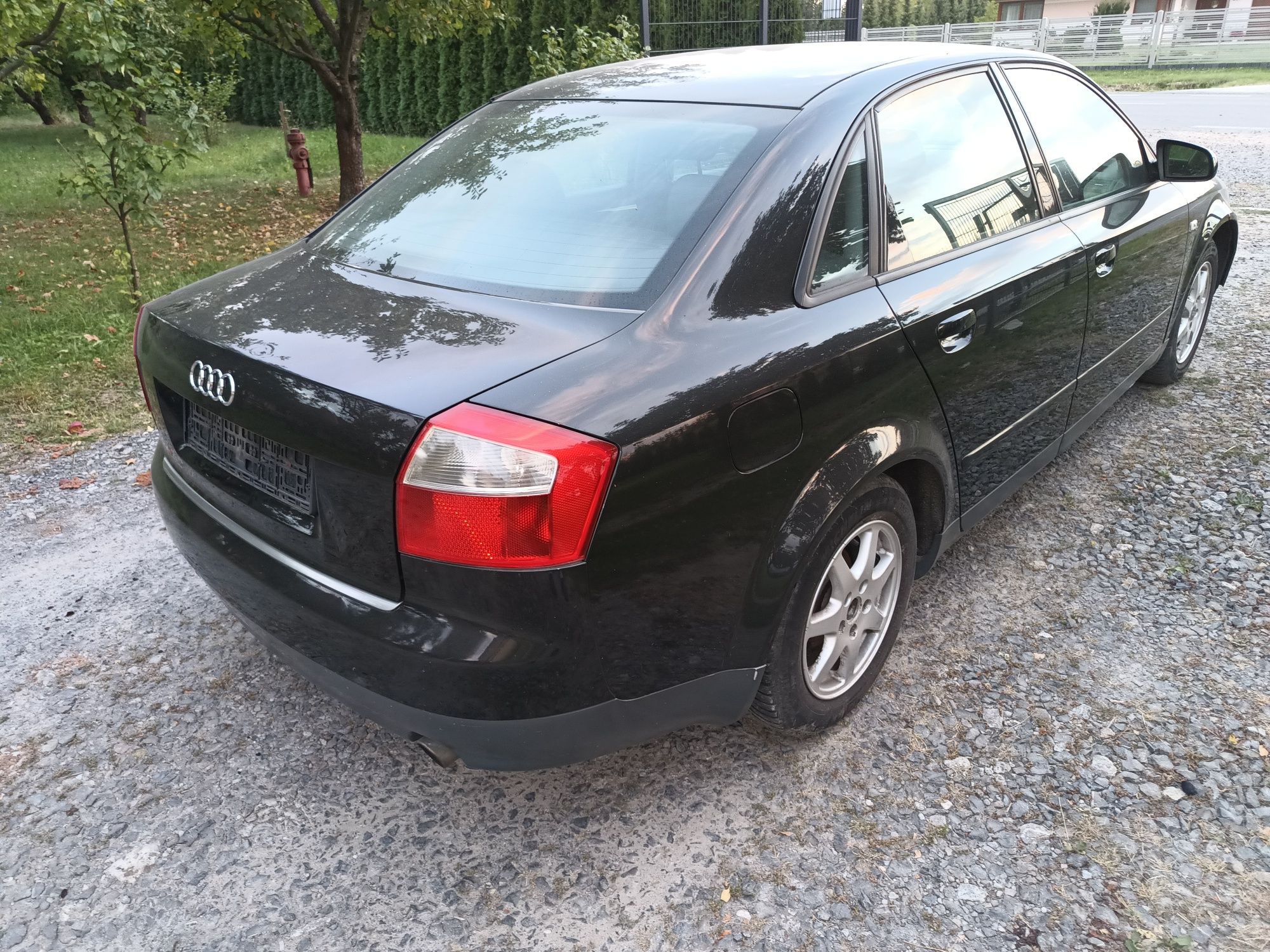 Audi A4 B6 1.8 T AVJ BFB skrzynia lak LZ9W drzwi silnik wnętrze części