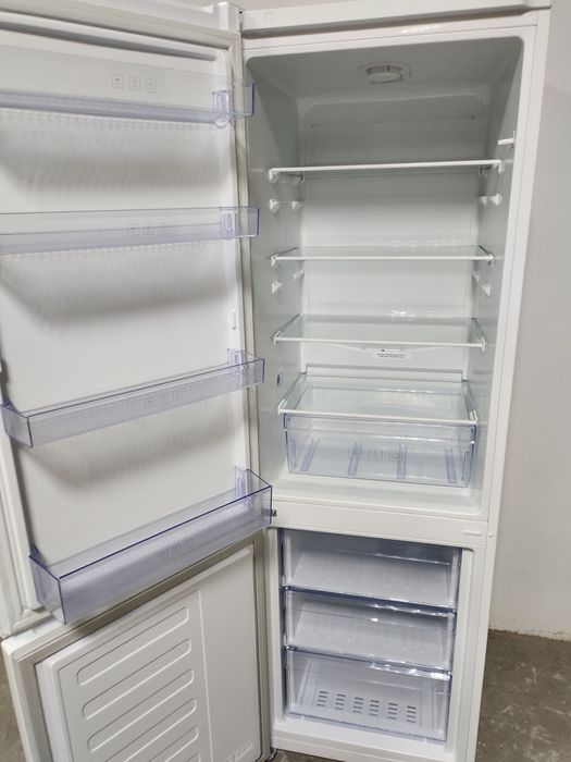 Холодильник Beko 170 cm. Холодильник з Європи..Стан нового