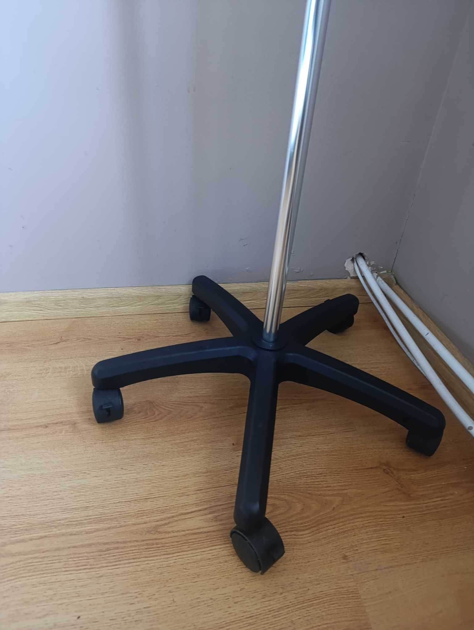 Stojak na kroplówki z kółkami 4 zaczepy ALUMINIOWY - TIMAGO