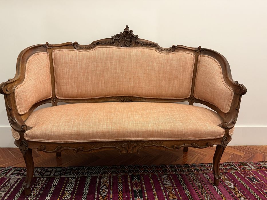 Cadeirão com estofo novo