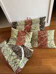 Conjunto colcha e almofadas