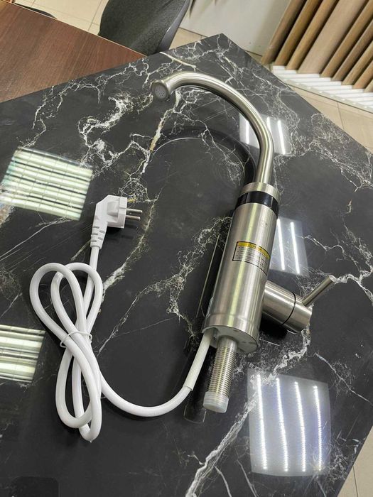 Проточний кран-водонагрівач кухонний розпродаж залишків