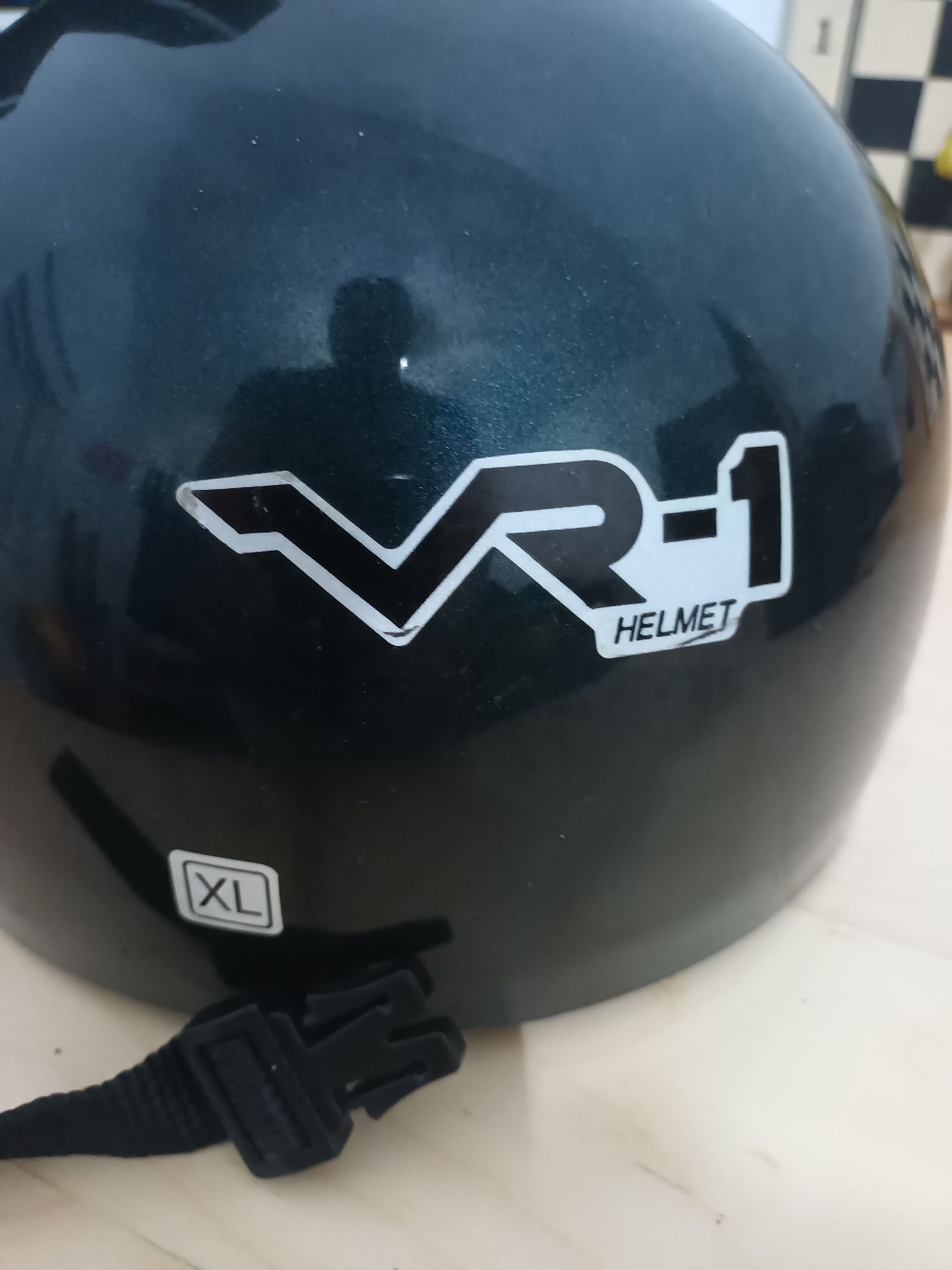 Capacete VR-1 Helmet