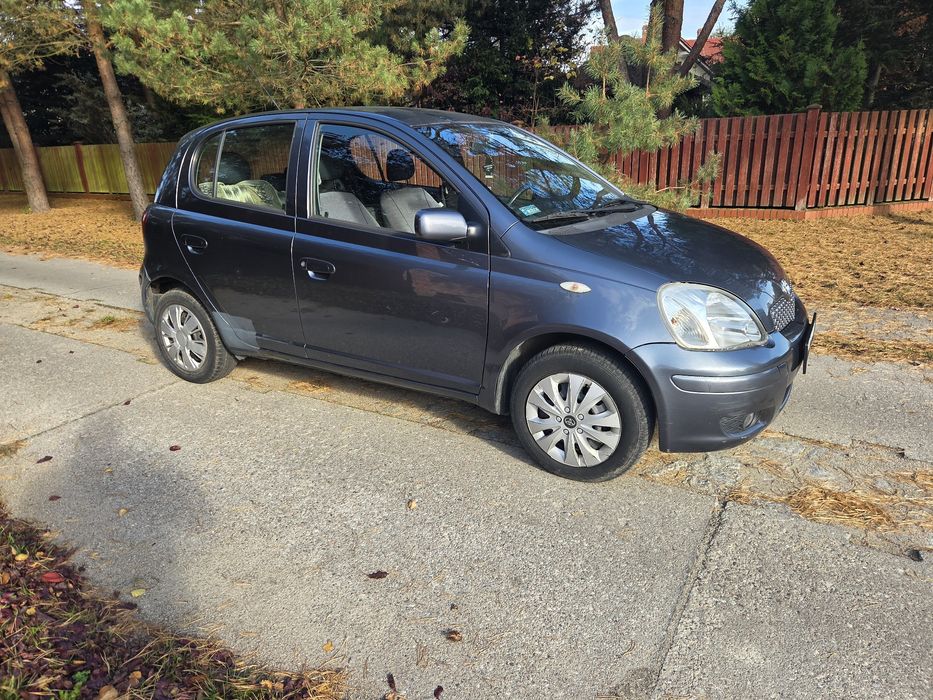Toyota Yaris 1.0 2004r polift
