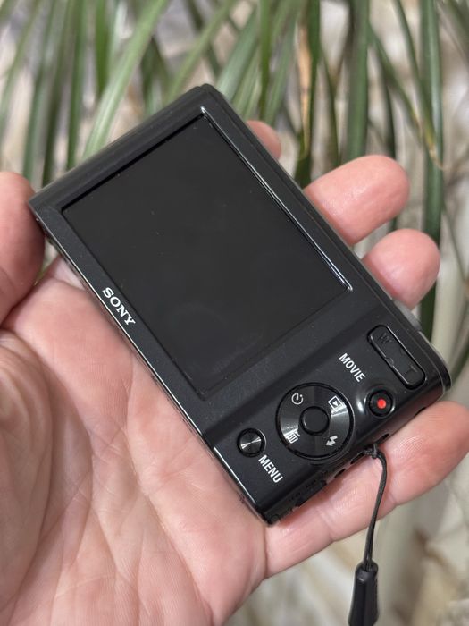 Цифровой фотоаппарат Sony DSC-W810