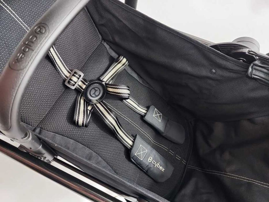 Cybex Beezy Wózek Spacerowy Moon Black używany