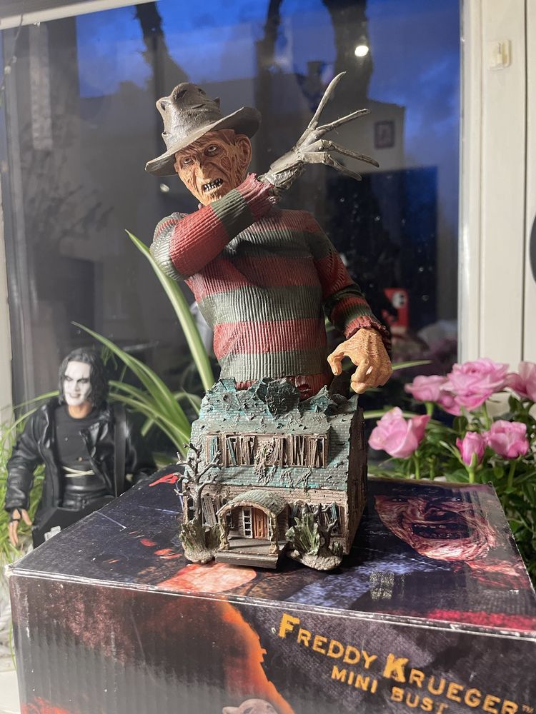 Figurka Freddy Krueger mini bust KOszmar z ulicy wiązów A nightmare