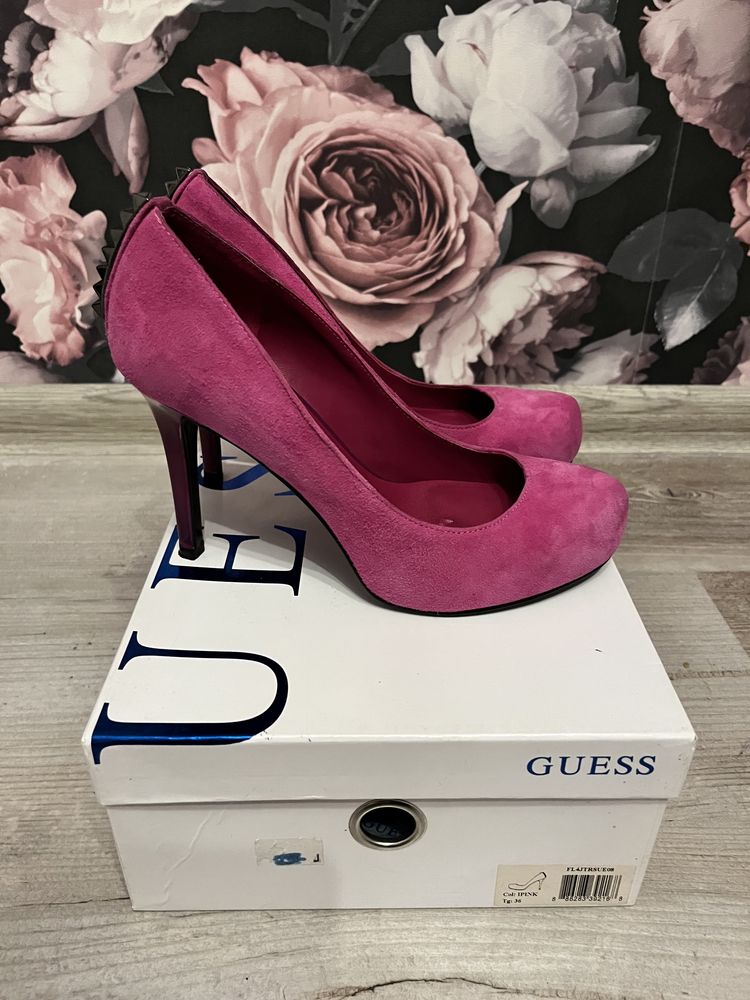 Szpilki/czółenka buty na obcasie GUESS oryginalne