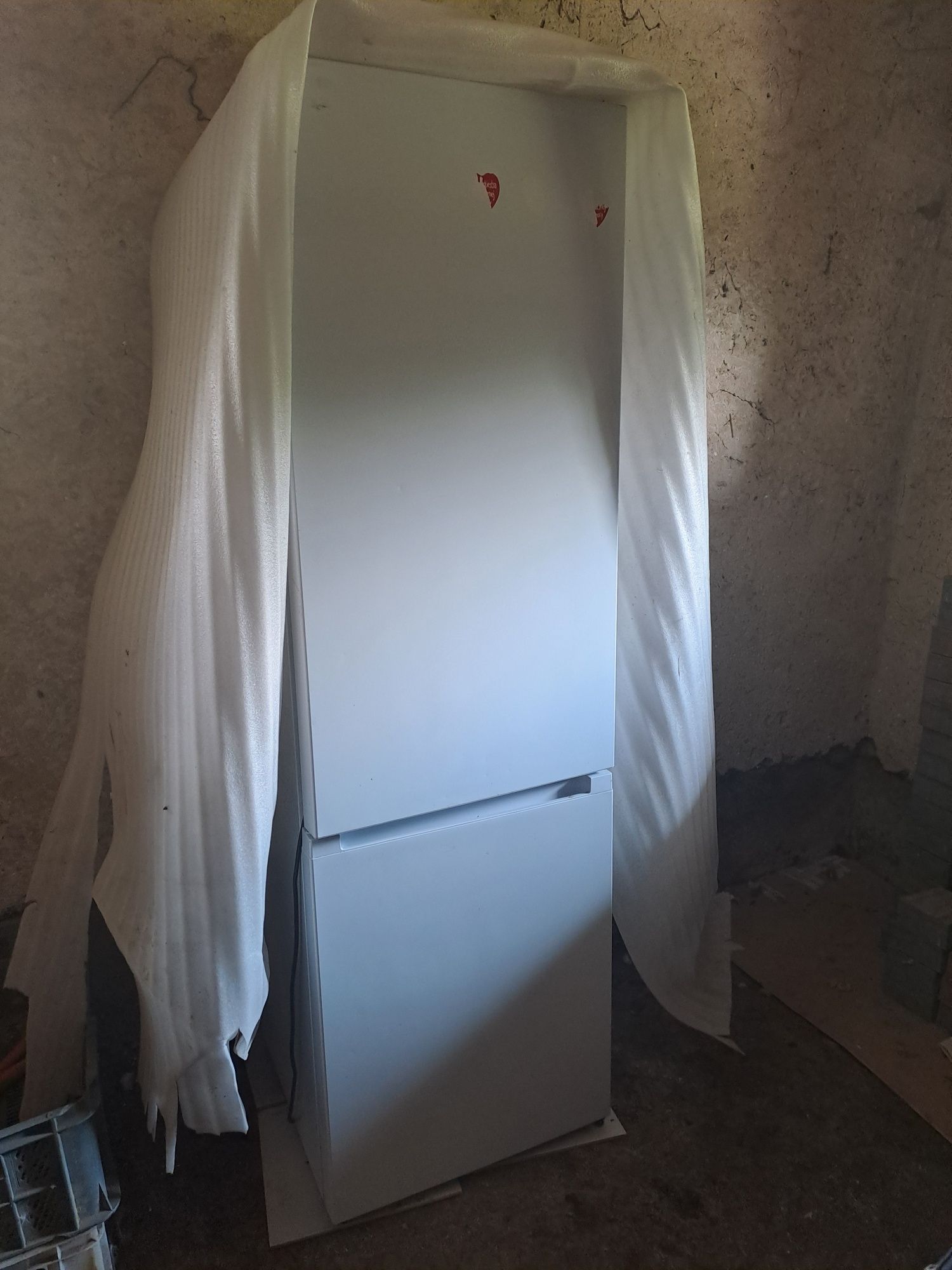 Lodówka Gorenje  lekko uszkodzona