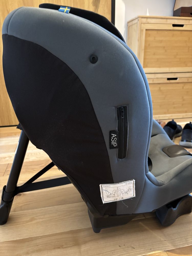 Fotelik AxKid Move 9-25kg