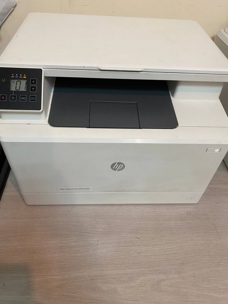 Продам кольоровий принтер Hp color MFP m180n