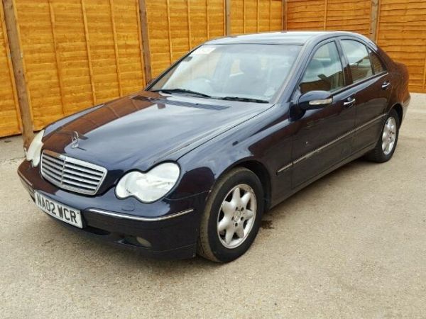 Para Peças Mercedes-Benz C-Class (W203)