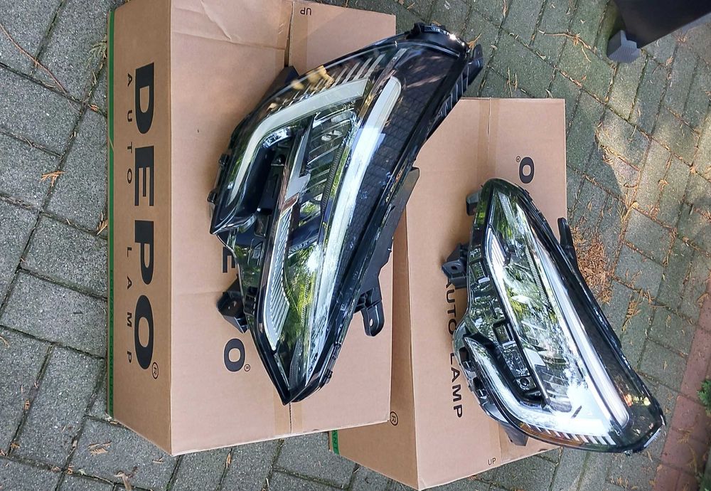 RENAULT CLIO V lampa przednia reflektor LED