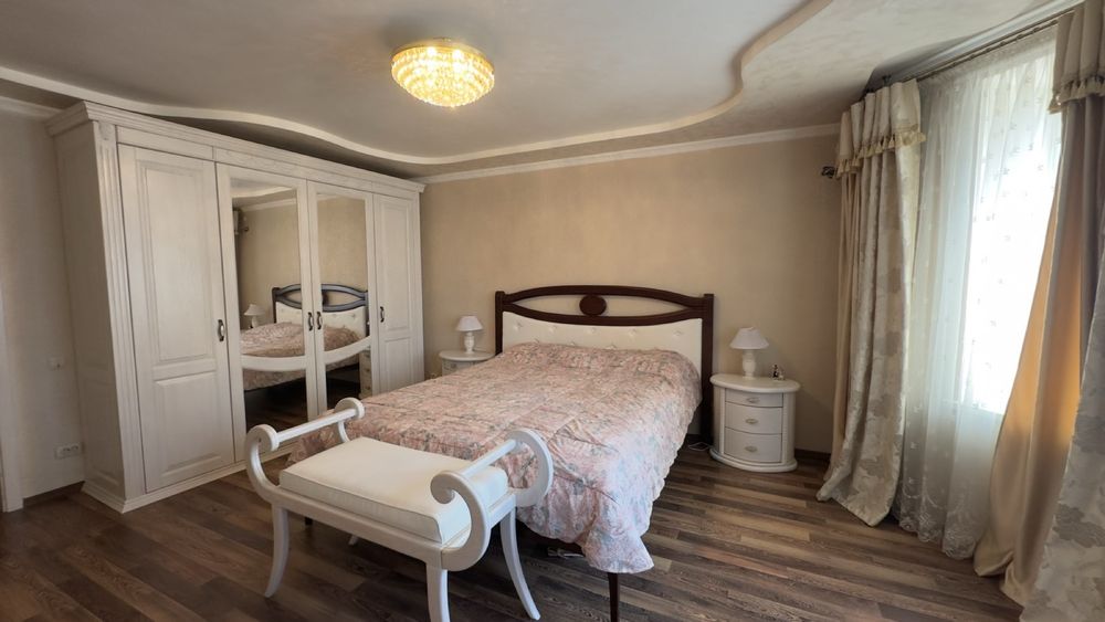 Продам 2-кімн.кв. 88 кв.м по вул.  Маслова, центр