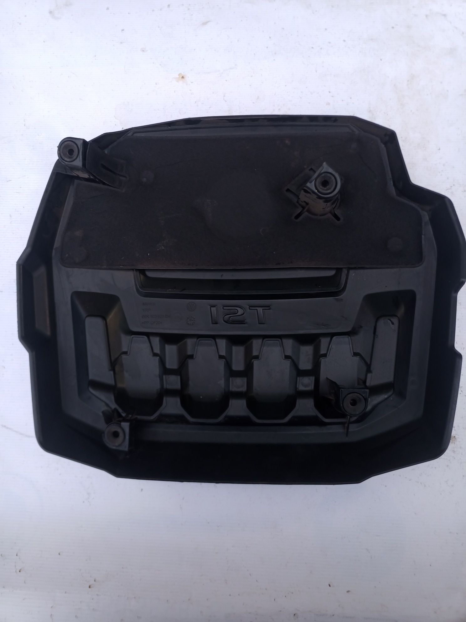 Декоративна крышка двигателя Passat b8 b9 2.0T кришка накладка двигуна