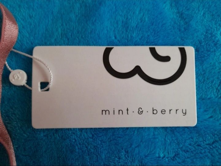 Mint & Berry XS pierwszy stanik dla dziewczynki r. 146, 152