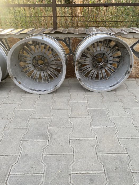 Диски 5/120 р 18 ширина 8 дюймів ет 42