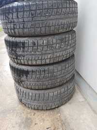 Зимова гума bridgestone blizzak revo gz 215/60 r16