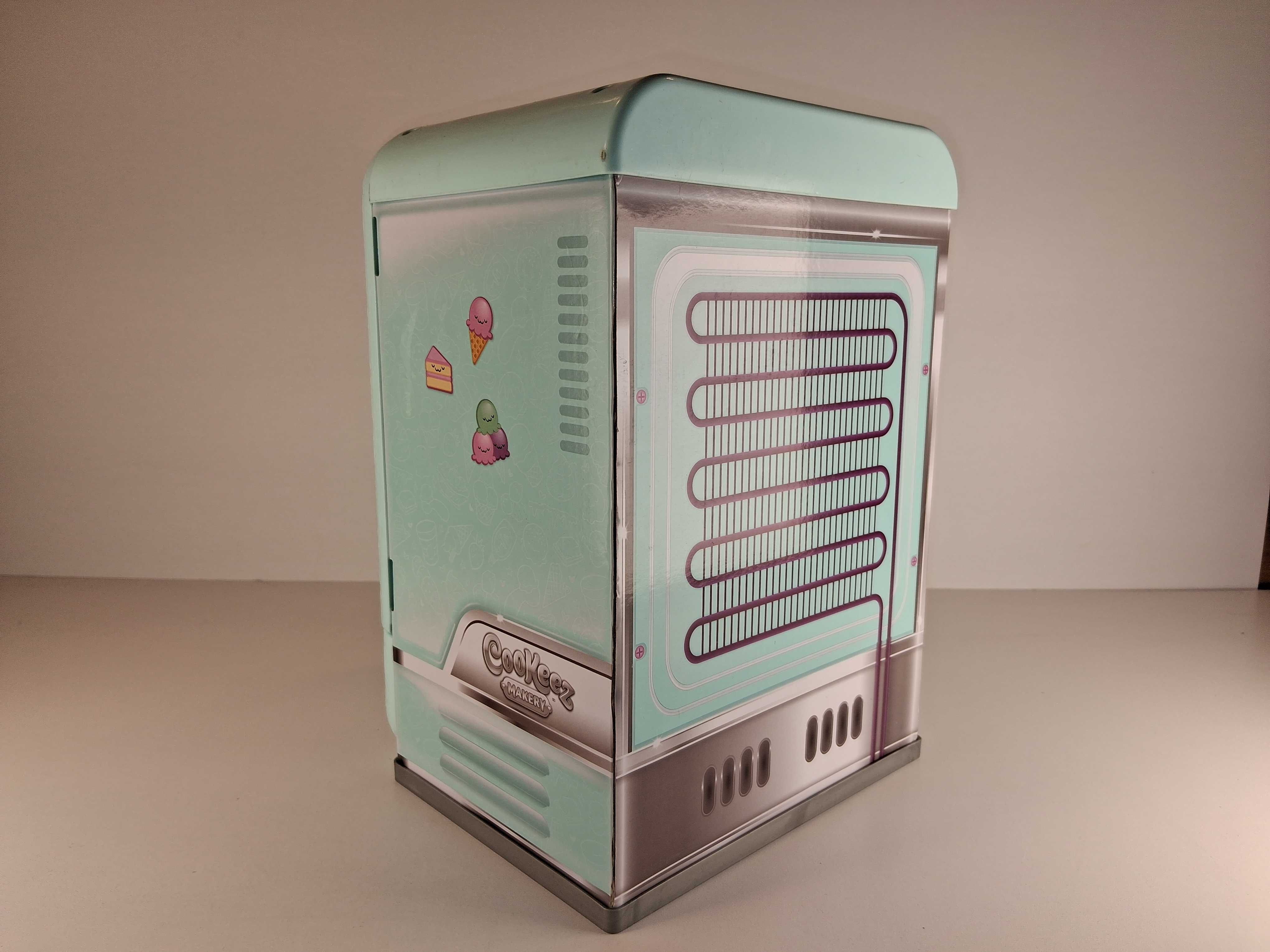 B005 Cookeez Makery Pluszak Maskotka Słodki Piesek Mini Lodówka