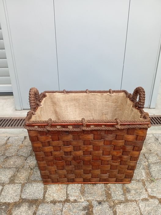 Cesto para lenha ou outros